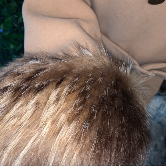 Belted Peacoat with fur accents - Picture 3 of 5